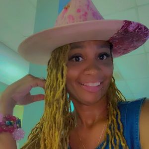 Meet your Posher, Angel